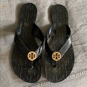Tory Burch Flip flops